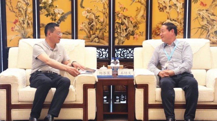 众博·（中国）手机网页版文旅集团与环县人民政府座谈交流