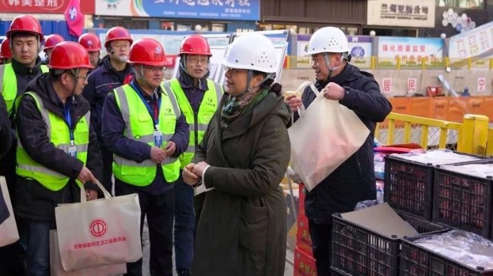 众博·（中国）手机网页版文旅集团开展2025年“冬送温暖”慰问活动