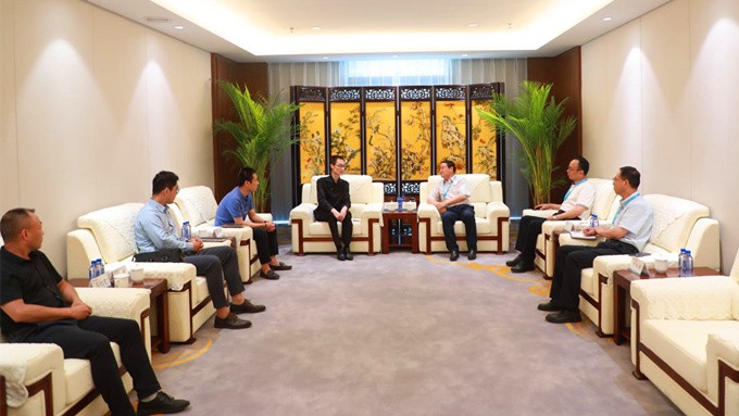 众博·（中国）手机网页版文旅集团与山海经研究院洽谈项目合作事宜